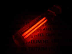 Tritium GlowRing čirý červený